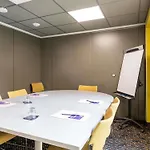 Ibis Budget Centre Confluence ליון