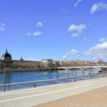 Ibis Budget Centre Confluence 2* Lyon
