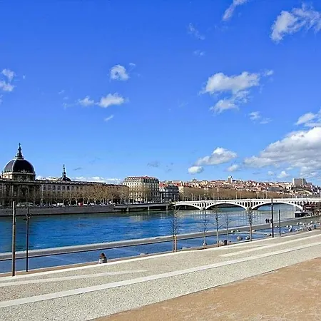 Hotel Ibis Budget Centre Confluence Lyon