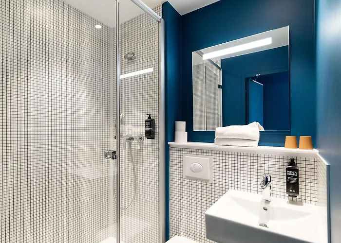 酒店 里昂市中心康弗路恩斯宜必思快捷酒店 2*