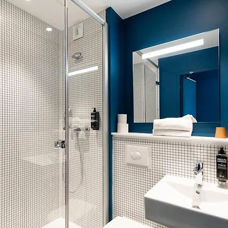 Ibis Budget Centre Confluence מלון 2*